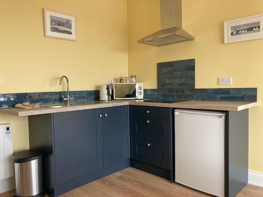 Beautiful One Bed With Stunning Sea View Lägenhet Waterford Exteriör bild