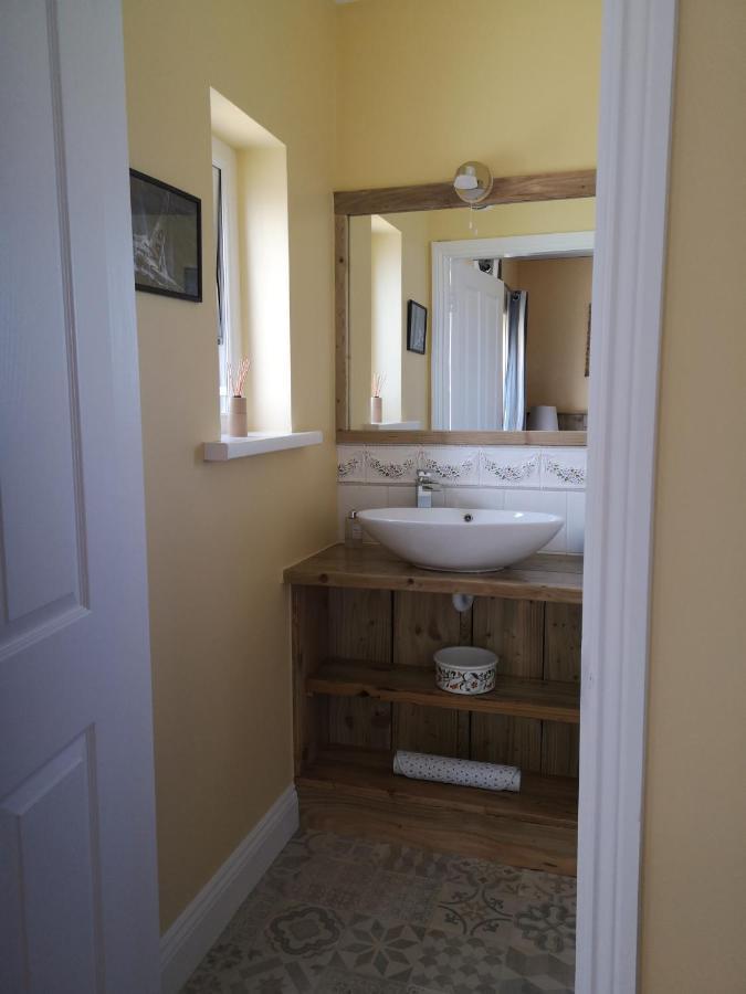 Beautiful One Bed With Stunning Sea View Lägenhet Waterford Exteriör bild
